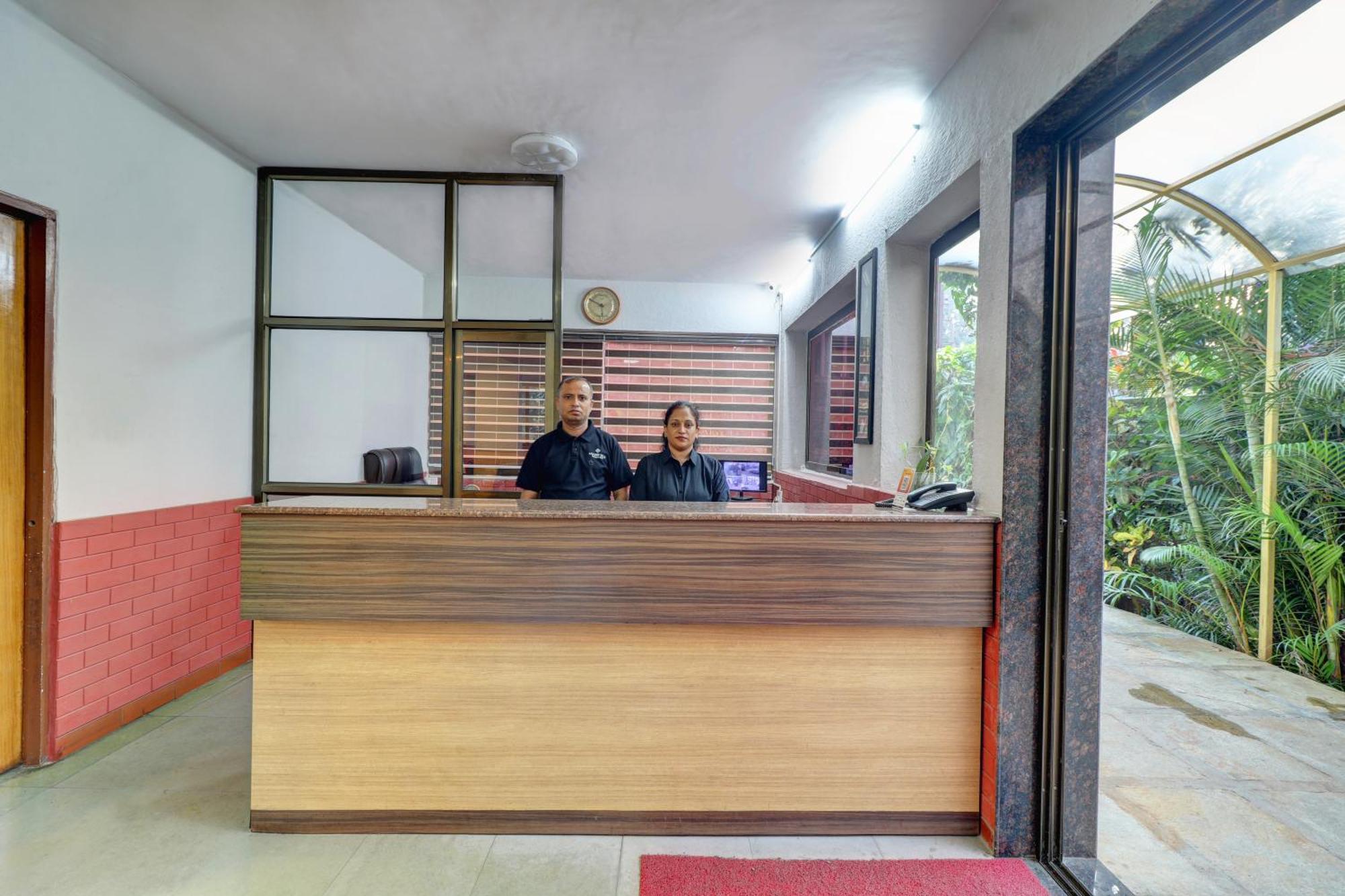 Amazinn Villa Lonavala Exterior foto